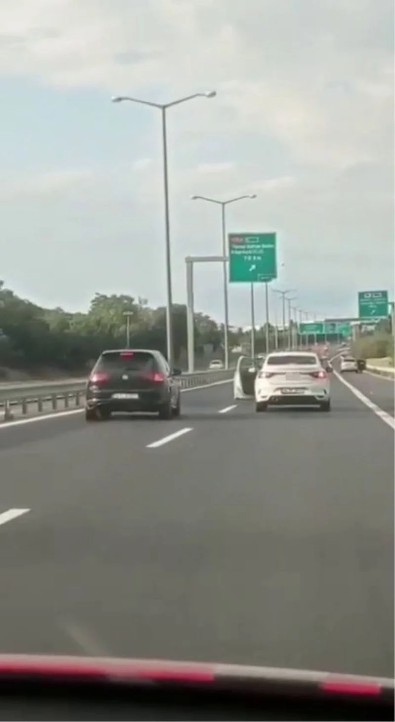 TEM otoyolunda trafik canavarı kamerada
