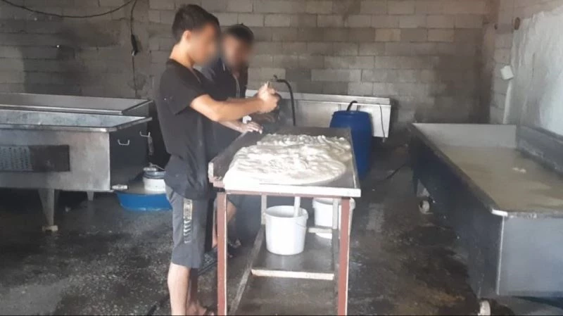 Diyarbakır’da sağlıksız peynir üretimi yapılan imalathane mühürlendi
