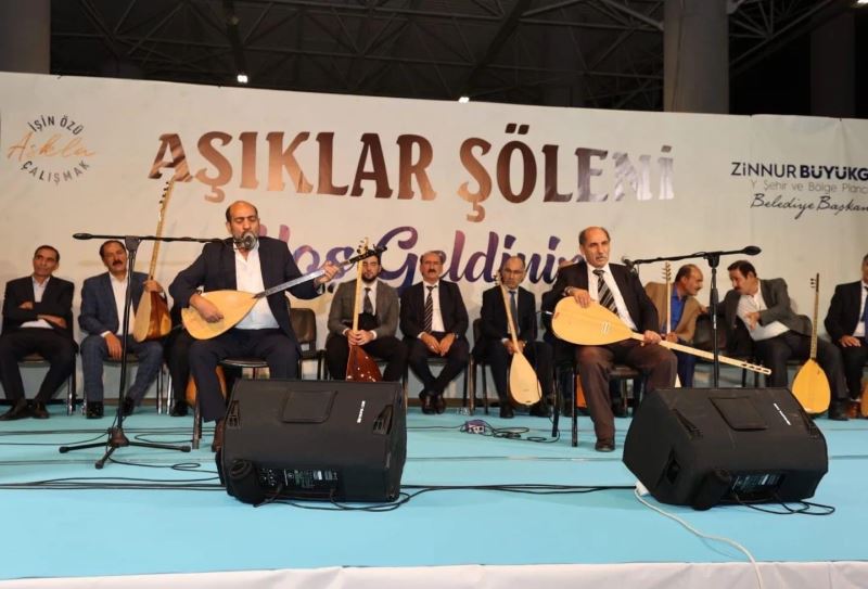 Gebze’de aşıklar atıştı
