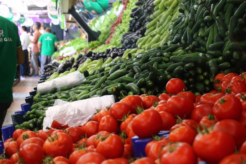 Cumhurbaşkanı Erdoğan’ın “temel gıda ürünlerinde indirime gidilecek” çağrısına ilk uyan market Ankara’da bir zincir market oldu
