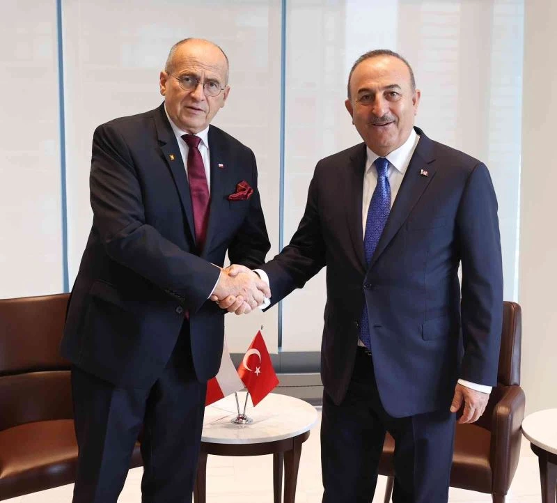 Çavuşoğlu, Polonyalı ve Avustralyalı mevkidaşlarıyla görüştü
