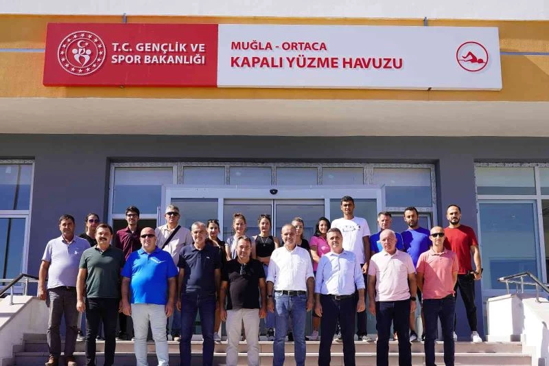 Yarı Olimpik Yüzme Havuzu devri gerçekleştirildi
