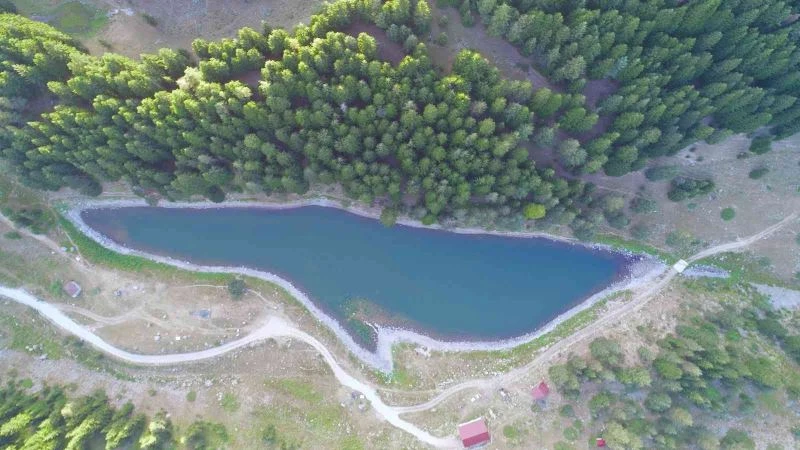 Doğa harikası Balık Gölü sessizliğe büründü
