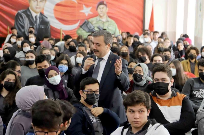 Bu üniversitenin öğrencileri eğitime doyacak
