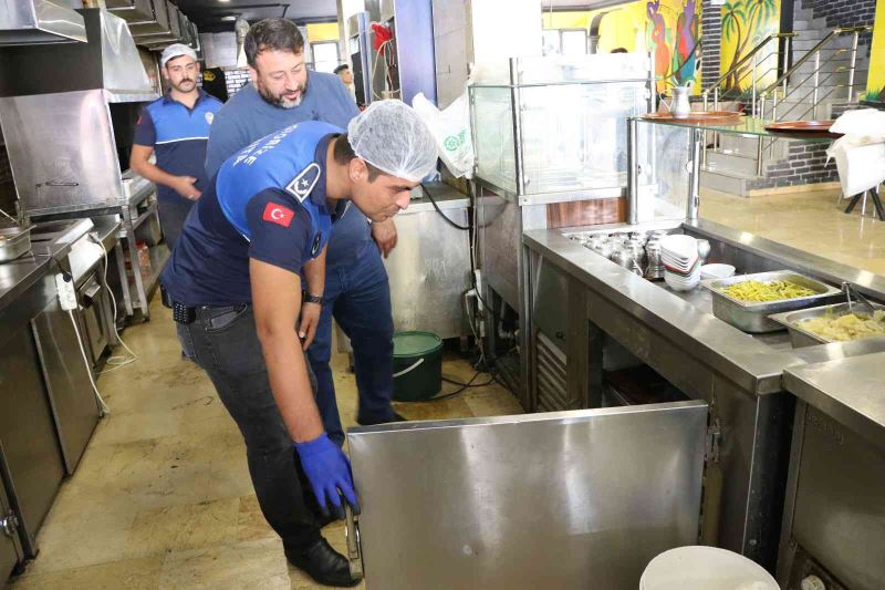 Şanlıurfa’da lokantalarda hijyen denetimi yapıldı
