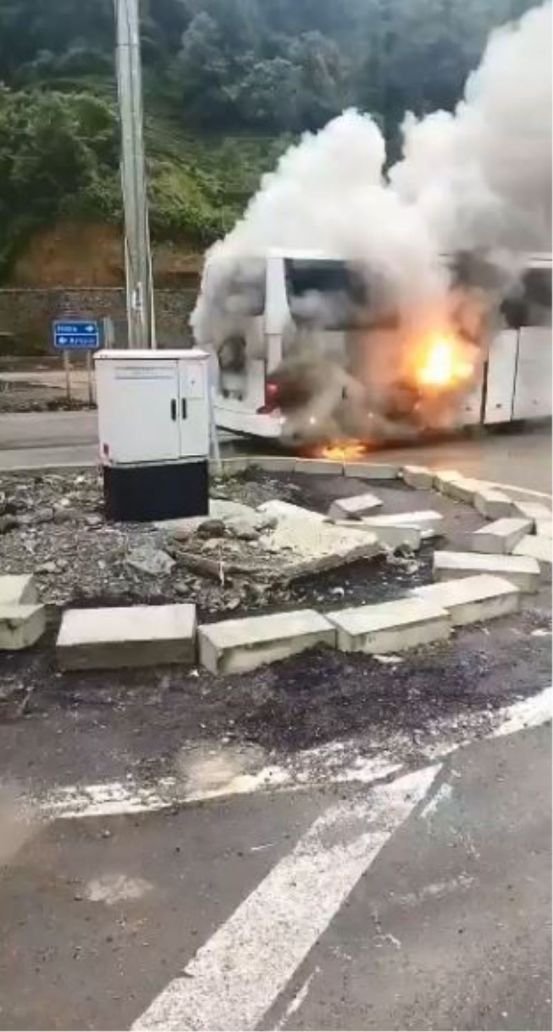 Yolcu otobüsü yangınında yolcular şoförü suçladı

