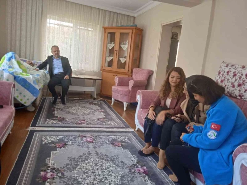 Yatağa bağımlı hastalara özel ilgi
