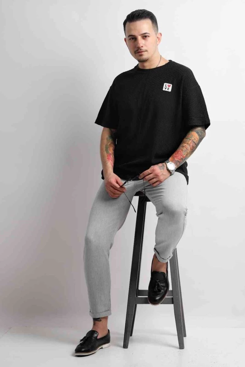 Ünlüler mekan açılışında buluştu
