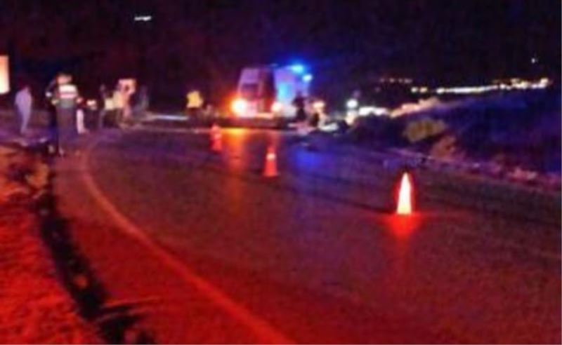 Çeşme’de alkollü sürücü motosiklete çarptı: 1 ölü
