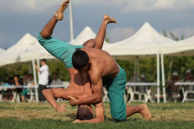 İsmet Atlı Karakucak Güreşleri’nde başpehlivanlığı Ali Bönceoğlu kazandı

