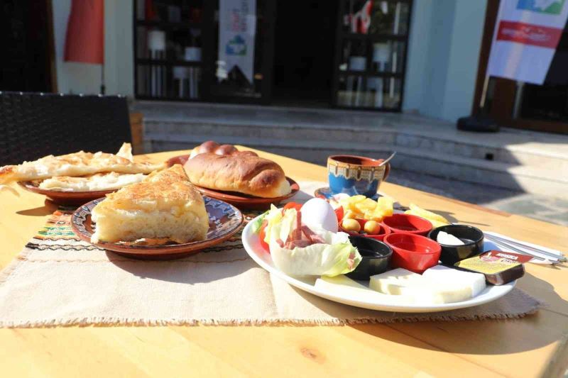 Rumeli ve Balkan lezzetleri İzmitlilerle buluşuyor
