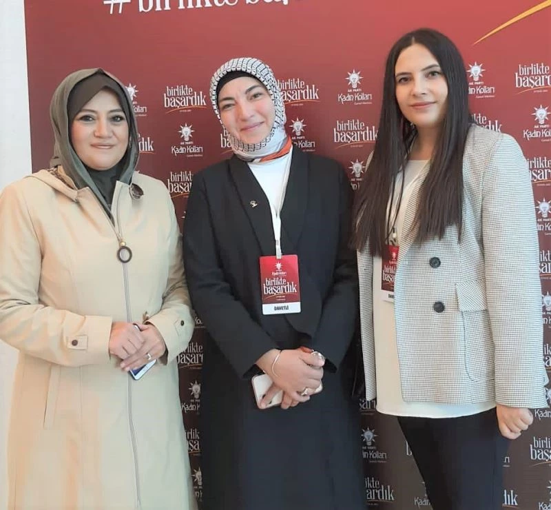 Esra Özbek Balcı, AK Parti Kütahya İl Kadın Kolları Başkanlığı görevine atandı

