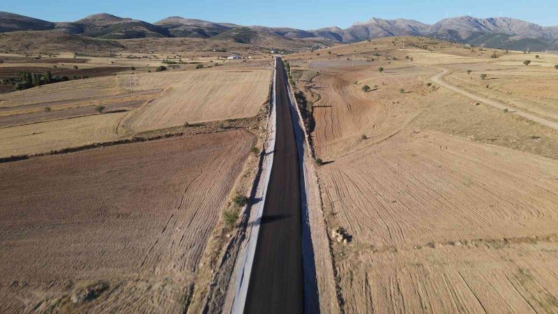 Sarayönü ilçesinde 47,8 kilometre daha mahalle yolu kazandırıldı
