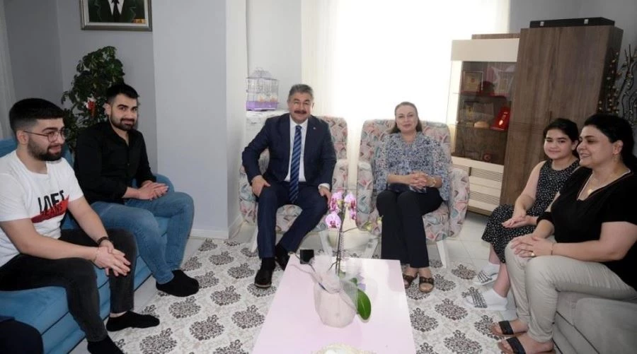 Başsavcı olmak isteyen şehit kızını mutlu eden telefon görüşmesi