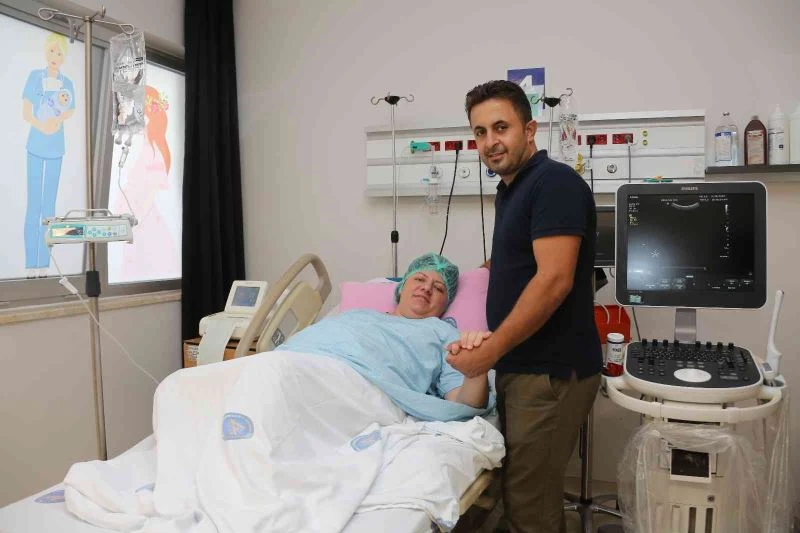 Türkiye’nin ikinci rahim nakli hastası Havva Erdem’in kızı oldu
