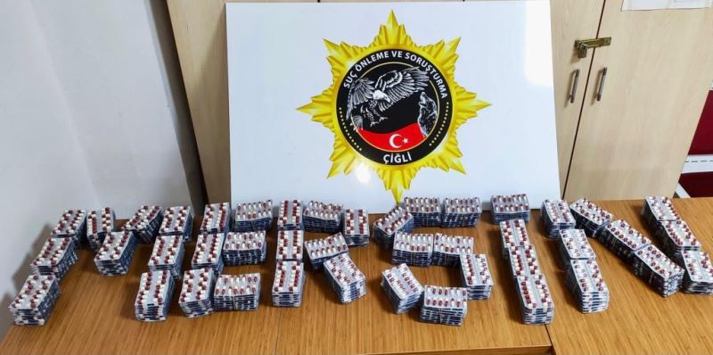 İzmir’de molotoflu saldırının faili, motosikletiyle uyuşturucu satarken yakalandı
