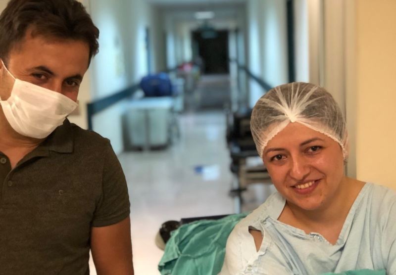 Türkiye’nin ikinci rahim nakli hastası Havva Erdem’den 14 ay sonra müjdeli haber
