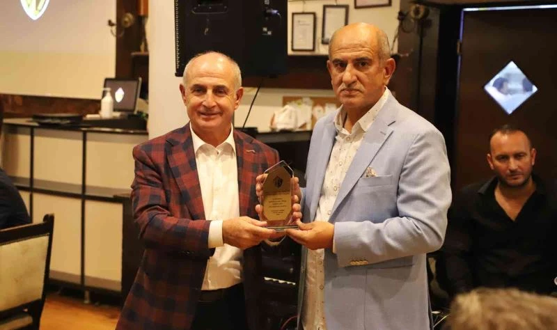 Başkan Akgün Güzelcespor’u birlik ve beraberlik gecesinde yalnız bırakmadı
