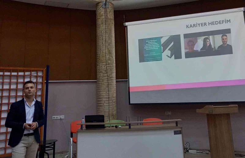 ADÜ’de ’Sınıfta Biri Var’ etkinliğinde eski ve yeni öğrenciler buluştu
