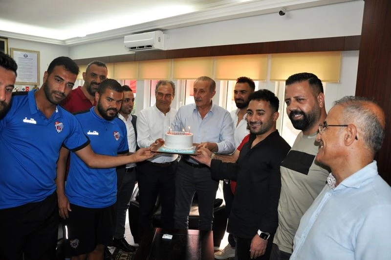 Didim Belediyespor’dan Başkan Atabay’a doğum günü sürprizi
