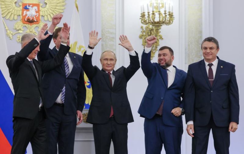 Putin, Ukrayna’nın 4 bölgesinin Rus topraklarına katılmasına ilişkin belgeleri imzaladı
