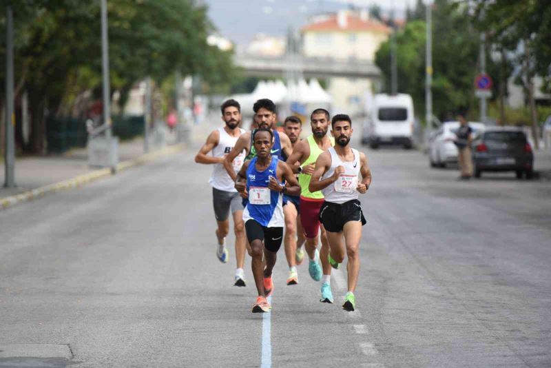 14. İsmail Akçay Yol Koşusu yapıldı
