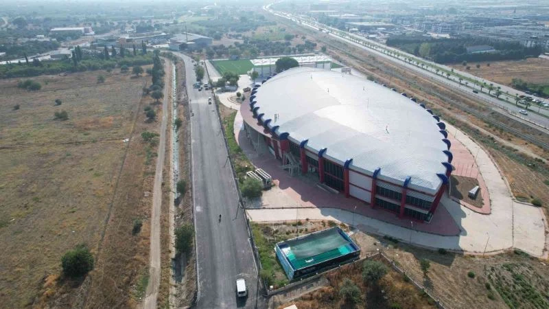 Muradiye Spor Salonuna çevre düzenlemesi
