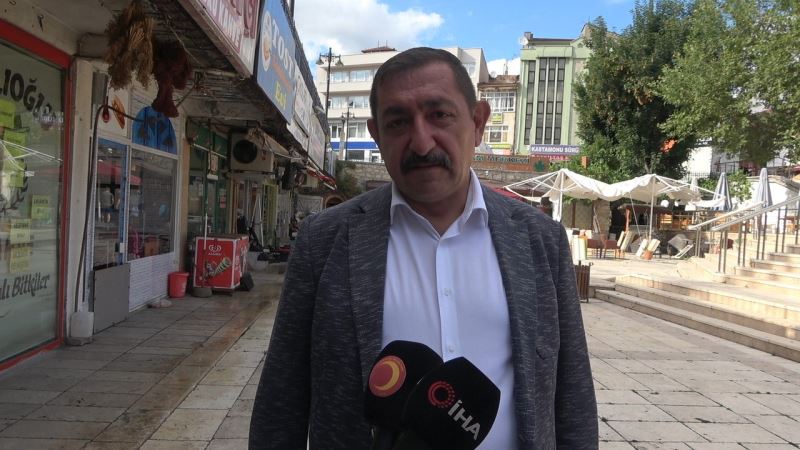 Kastamonu Belediye Başkanı Op. Dr. Rahmi Galip Vidinlioğlu:
