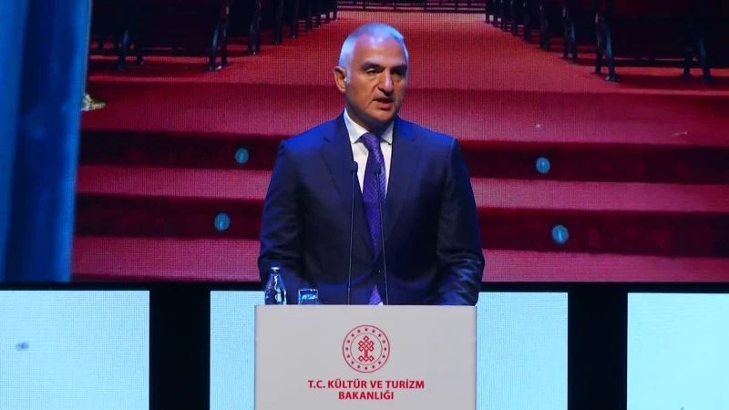 Bakan Ersoy: “Dünyada geniş çapta kültür ve sanat etkinlileri gerçekleştiren ender ülkelerden biriyiz”

