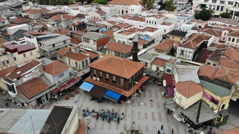 Orta Camii, 3 asra yaklaşan tarihiyle ayakta
