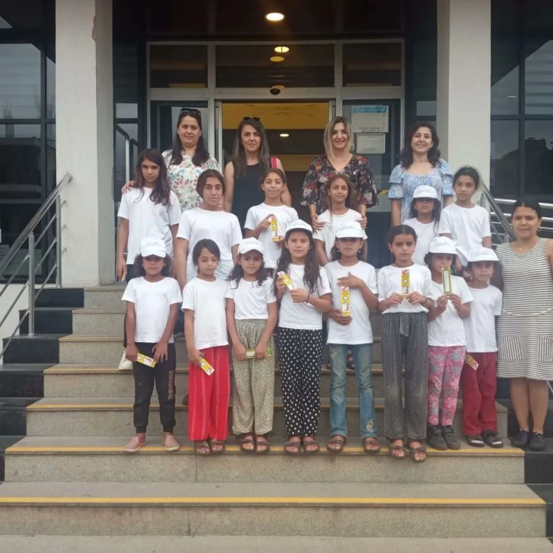 Kütüphane bu kez mevsimlik tarım işçilerinin çocuklarını ağırladı
