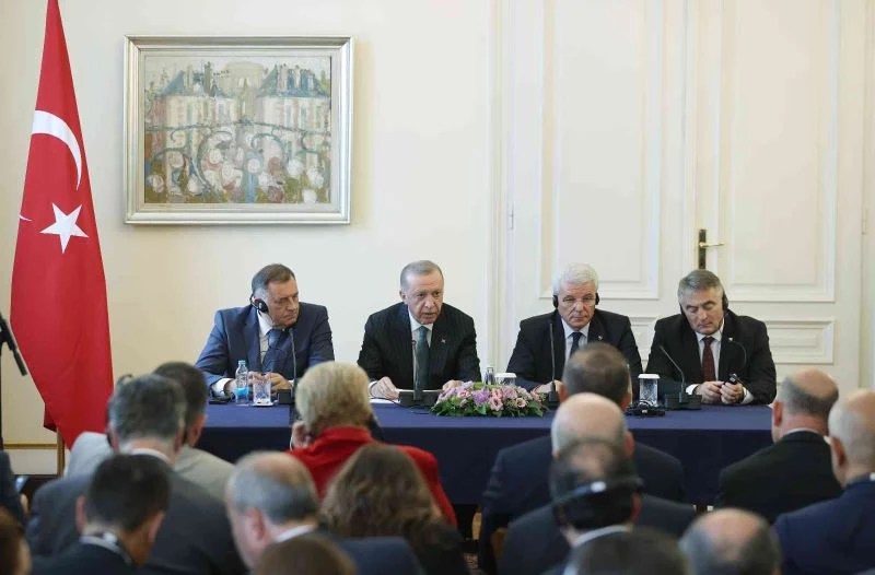 Cumhurbaşkanı Erdoğan: “Türkiye-Bosna Hersek arasında kimlik kartı ile seyahat yapılabilecek”
