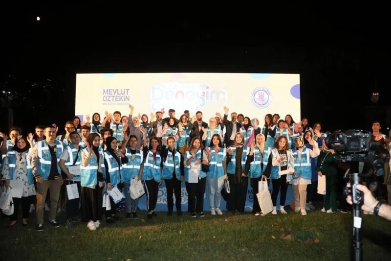 Kağıthane’de ‘Deneyim Okulu’nun öğrencileri sertifikalarını aldı
