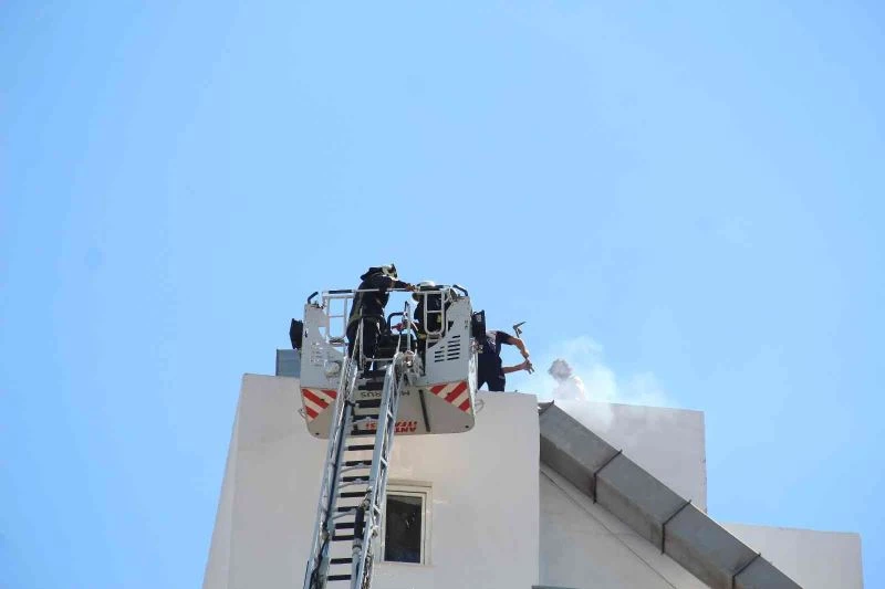 Oteldeki baca yangını korkuttu
