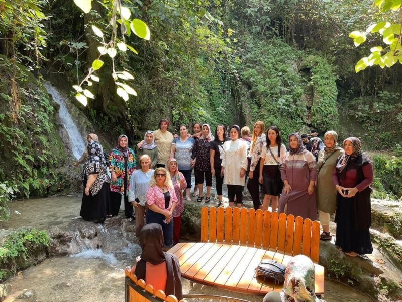 Ergani Belediyesi 160 kadını kültür gezisine gönderdi
