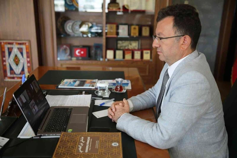 Şırnak’ta Üniversitesinde “NEET’ler için Arıcılık Girişimciliği” projenin toplantısı yapıldı
