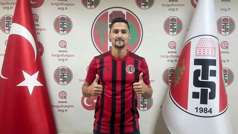Turgutluspor golcü oyuncu Noyan Öz’ü renklerine bağladı