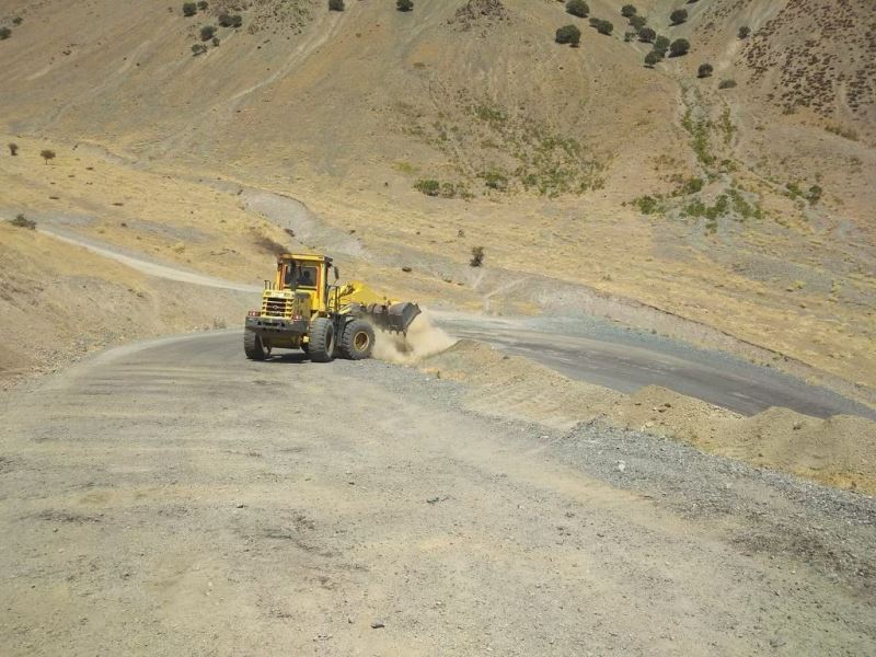 Palu’da asfalt bakım onarım ve yol genişletme çalışmaları
