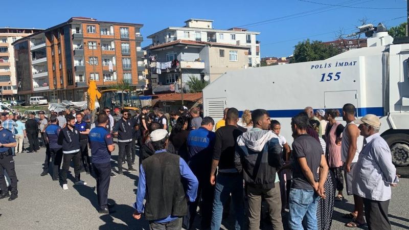 Roman Mahallesi’nde yıkım başladı: TOMA’lar ve polis ekipleri yoğun güvenlik önlemi aldı
