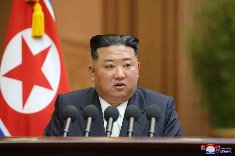 Kuzey Kore lideri geri adım atmıyor
