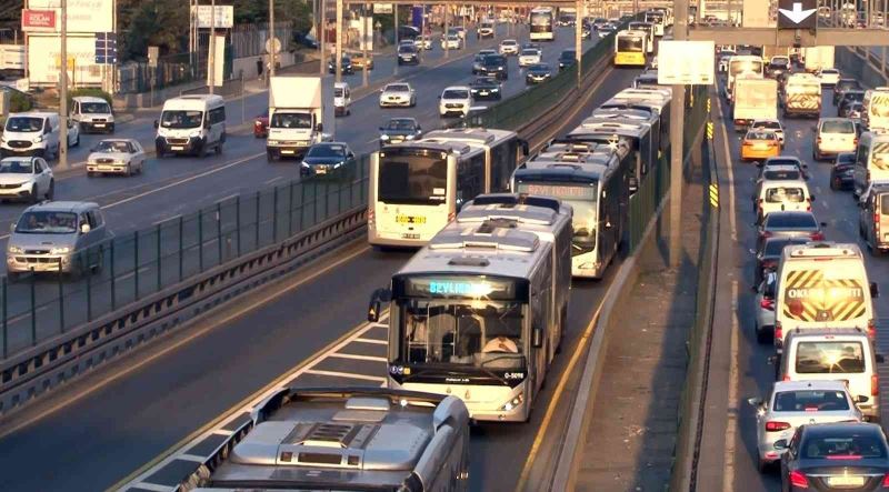 Toplu ulaşım İstanbul’da 3’e katlandı
