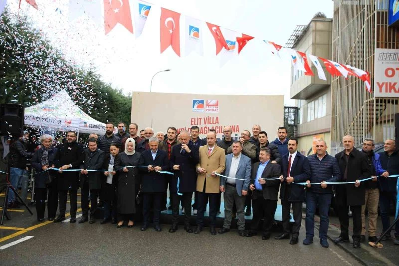 Çekmeköy’de iki yeni taksi durağı törenle hizmete açıldı
