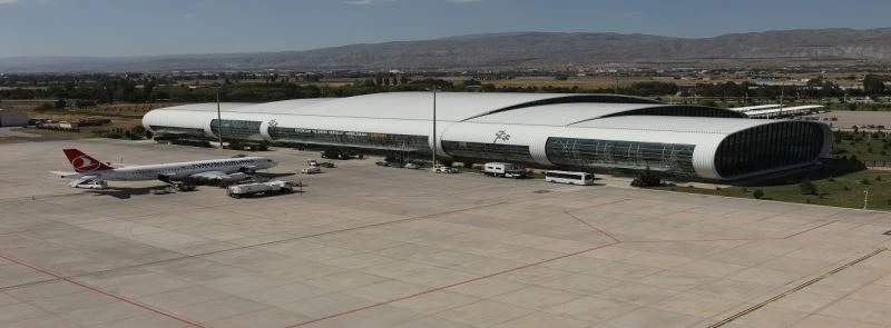 Erzincan Yıldırım Akbulut Havalimanı’ndan aralık ayında 24 bin 516 yolcu faydalandı
