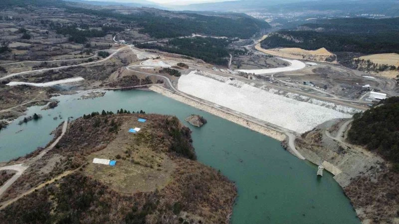 Ülke ekonomisine yılda 58 milyon katkı sağlayacak Araç Barajı’nda su seviyesi yükseliyor

