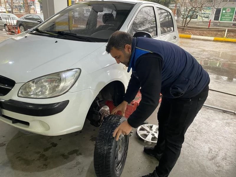 Kış lastiklerine Adıyaman’da yoğun ilgi
