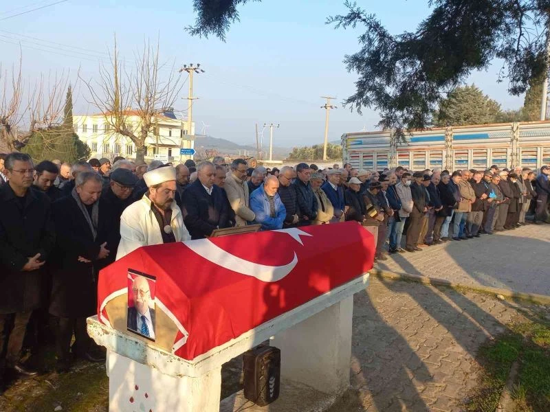 Eski Belediye Başkanı ve Milli Eğitim Müdürü Orhan Kamalı toprağa verildi
