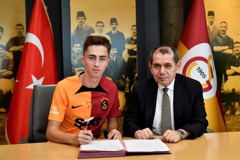 Galatasaray, Özgür Baran Aksaka’nın sözleşmesini 2026’ya kadar uzattı
