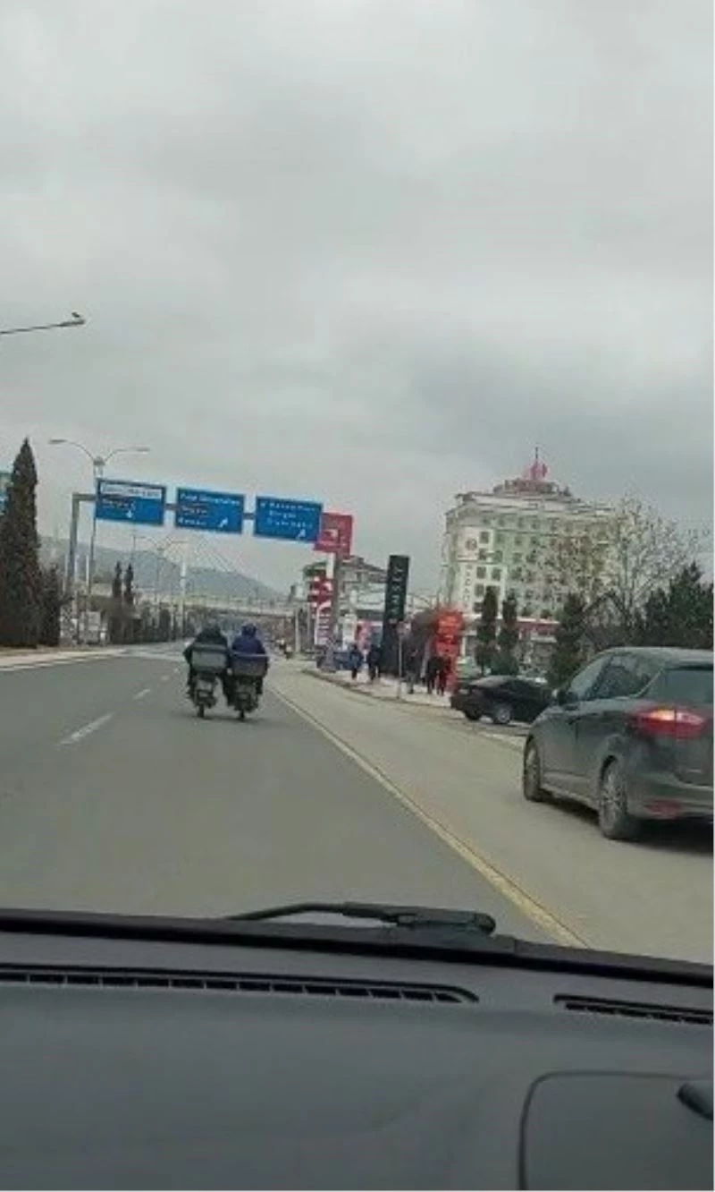 Elazığ’da kuryelerin tehlikeli yolculuğu
