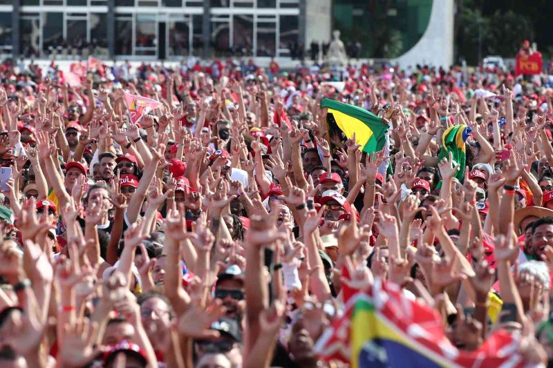 Brezilya’nın yeni Devlet Başkanı Lula yemin etti
