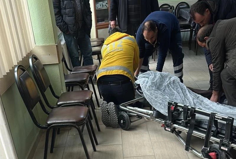 Dinlenmek için gittiği kahvehanede kalp krizi geçirerek öldü
